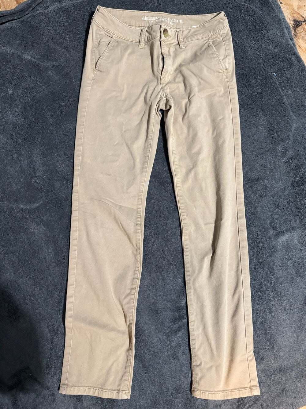 American Eagle Outfitters Super Stretch Skinny Khaki Pants Size 6